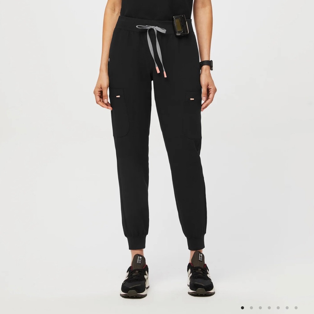 Figs scrubs